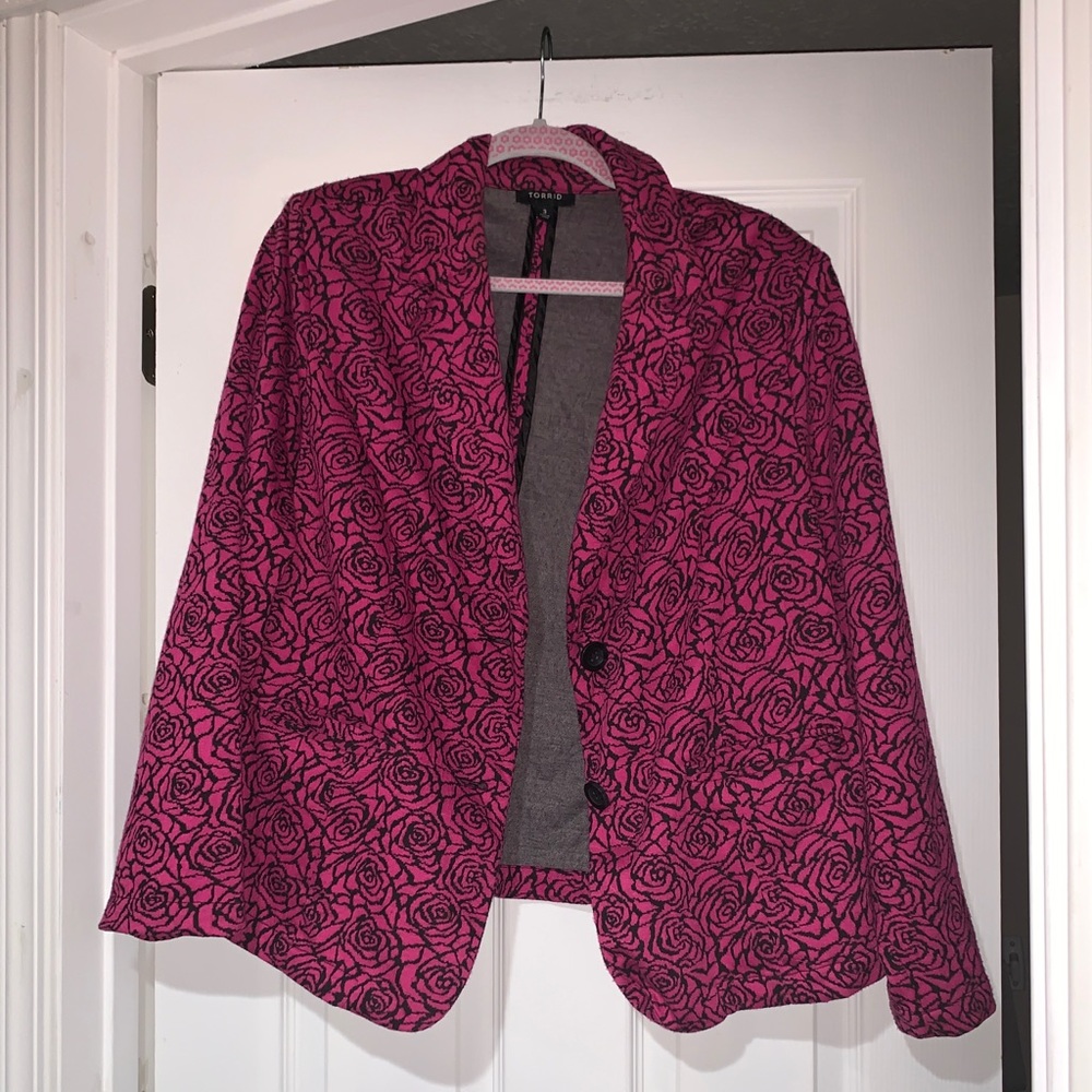 Size 3 torrid blazer